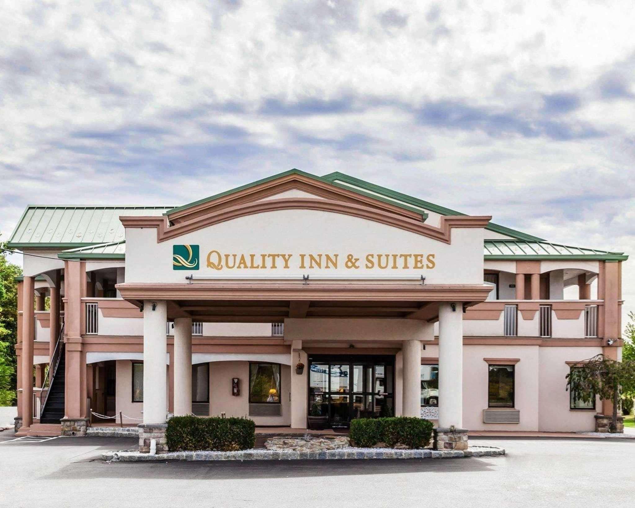 Quality Inn & Suites Quakertown-Allentown מראה חיצוני תמונה